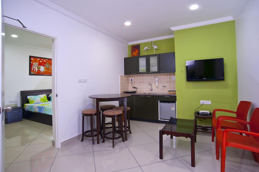 Vasudevam Premium Suites Thiruvananthapuram Екстериор снимка