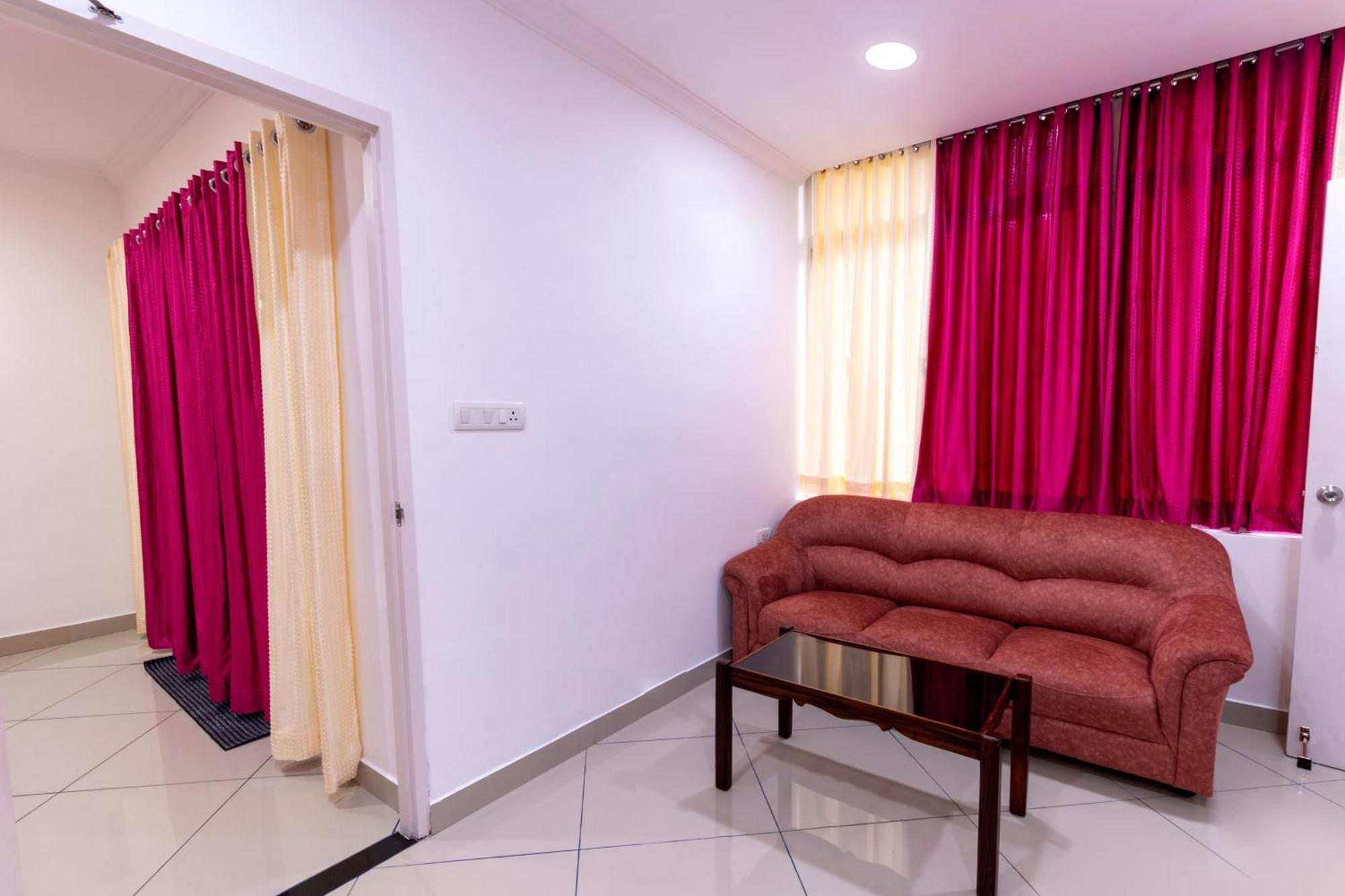 Vasudevam Premium Suites Thiruvananthapuram Екстериор снимка