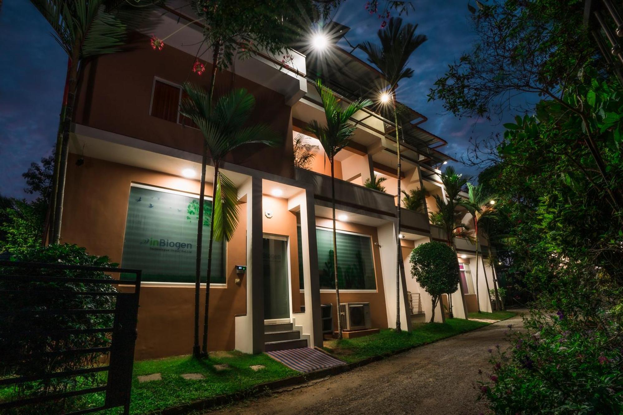 Vasudevam Premium Suites Thiruvananthapuram Екстериор снимка